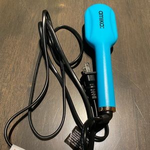 Amika Mini Hair Brush Straightener